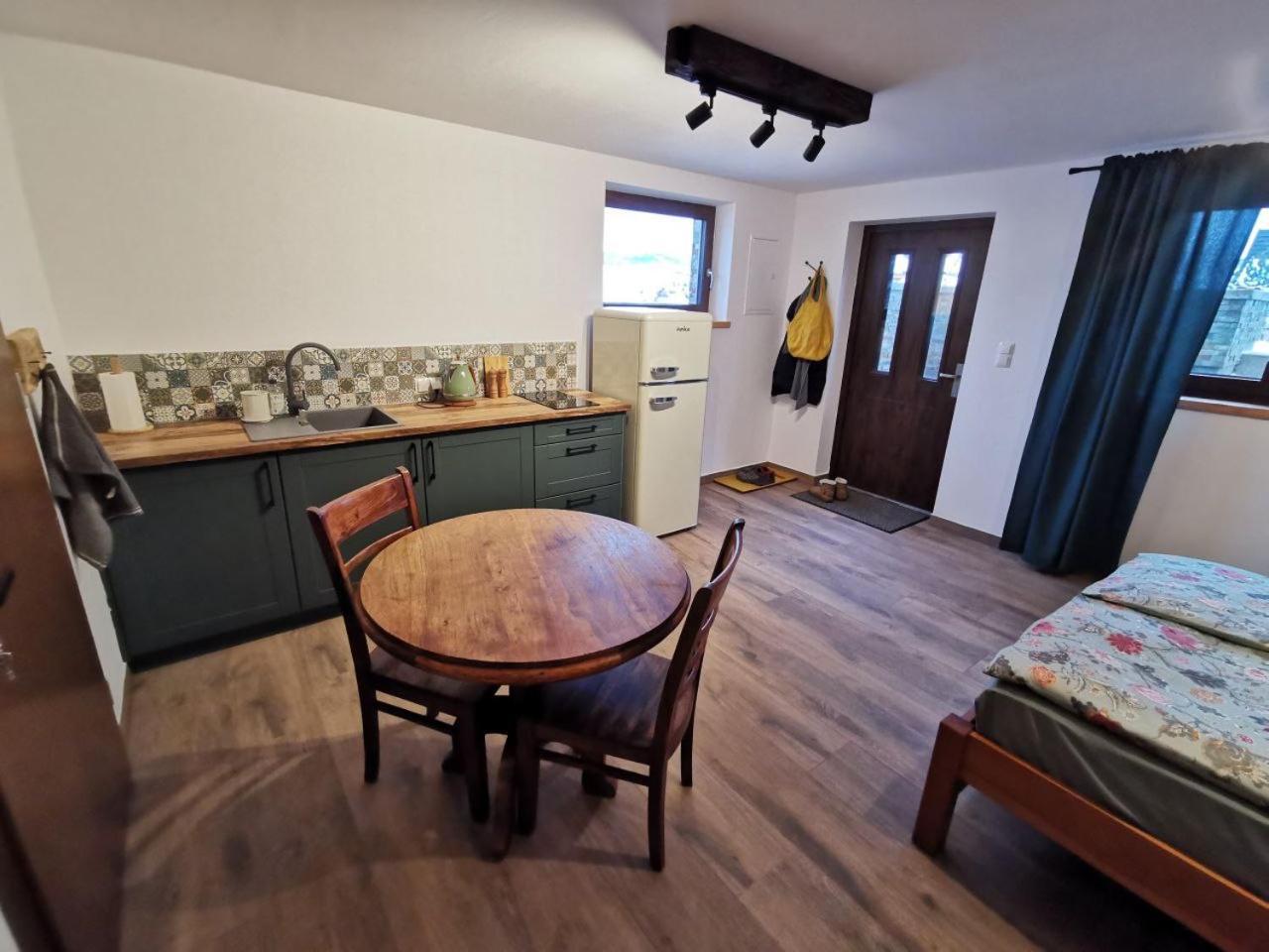 זקופאנה Dobra Izba Apartament מראה חיצוני תמונה